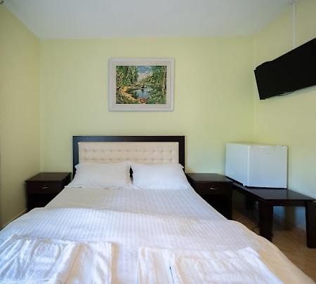 Vila Shen Maria Hotel Voskopojë Екстериор снимка
