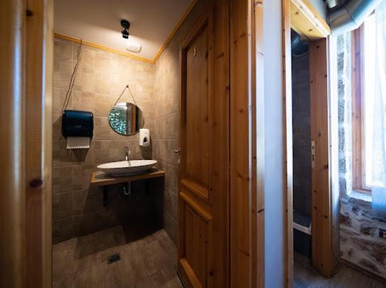 Vila Shen Maria Hotel Voskopojë Екстериор снимка