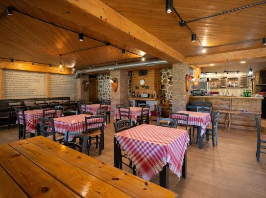Vila Shen Maria Hotel Voskopojë Екстериор снимка