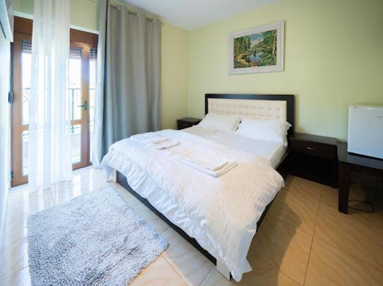 Vila Shen Maria Hotel Voskopojë Екстериор снимка