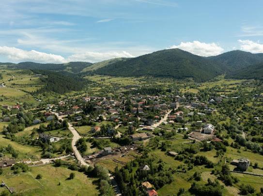Vila Shen Maria Hotel Voskopojë Екстериор снимка